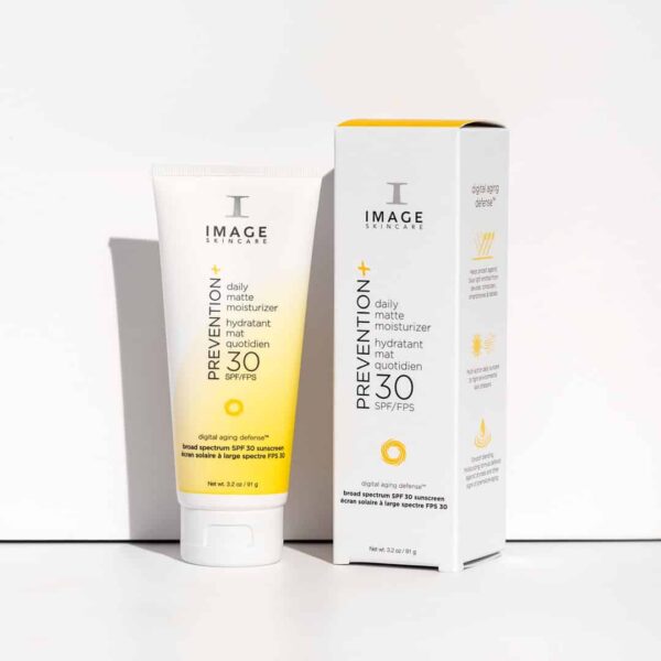 Image Skincare PREVENTION+ niisutav ja matistav päevakreem päikesekaitsefaktoriga SPF30+